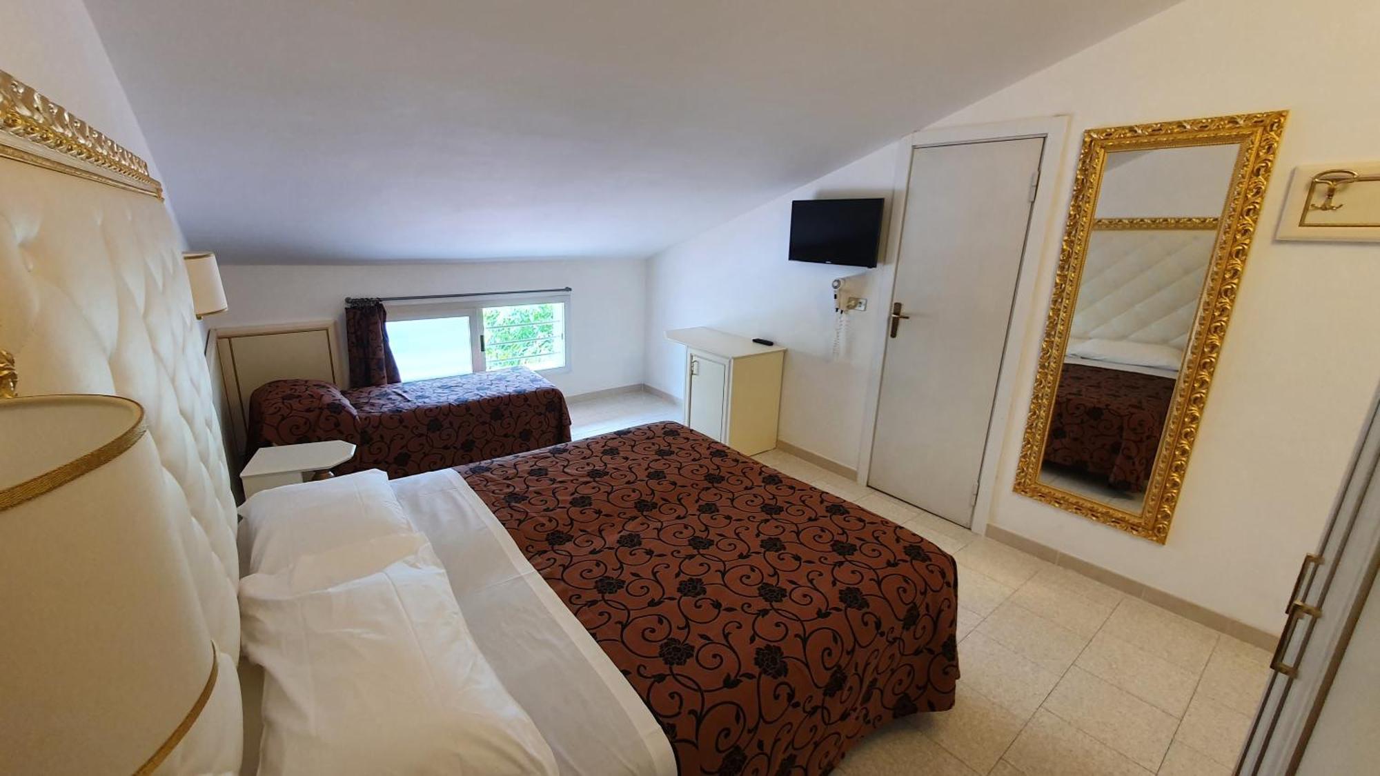 Hotel Rosa Maria Elite Белариа-Игеа Марина Стая снимка