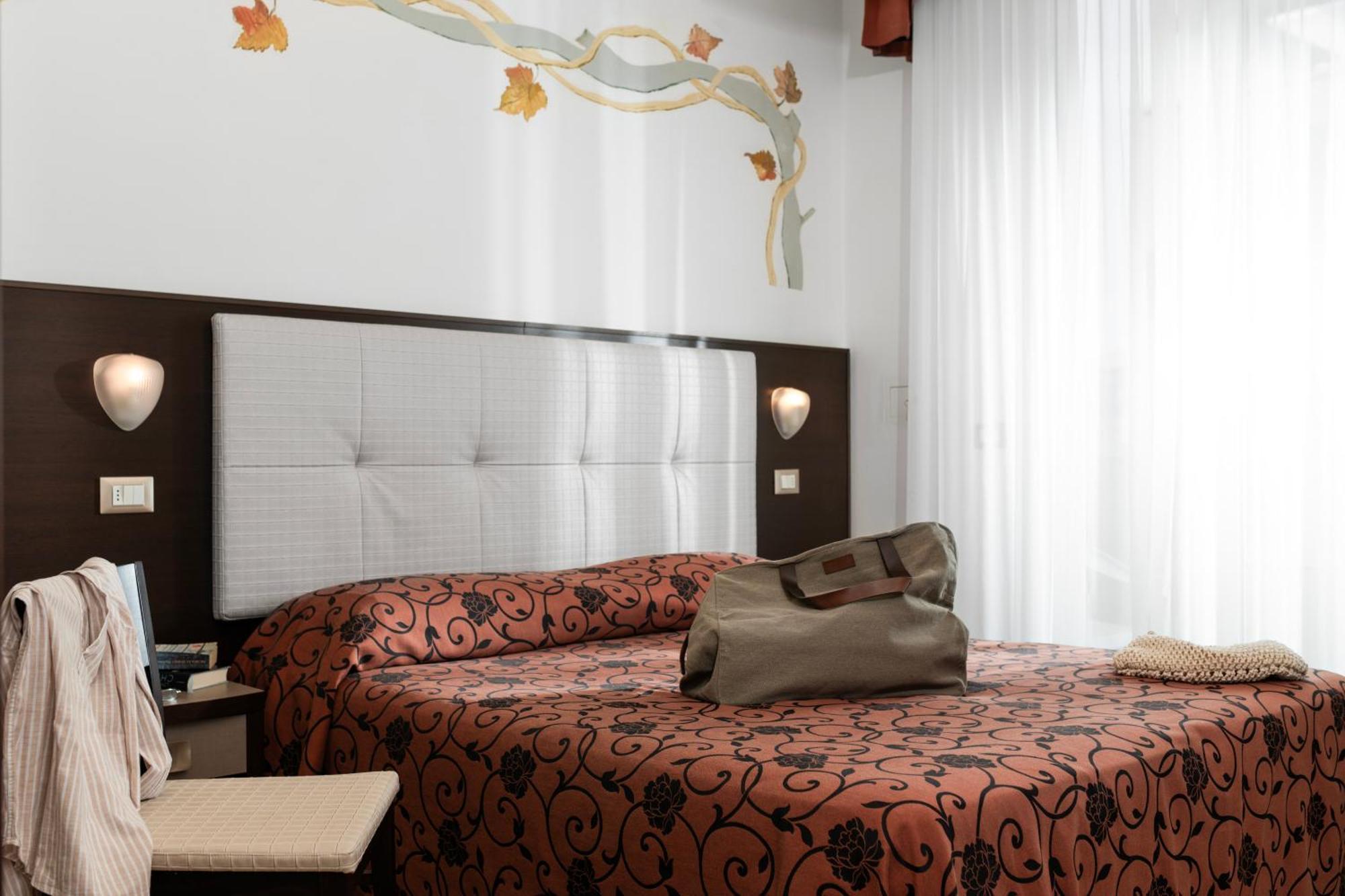 Hotel Rosa Maria Elite Белариа-Игеа Марина Екстериор снимка